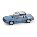 greenlight-gl30510-1981-ford-mustang-ghia-modelauto-1-64-a