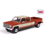 ixo-america-ia64019-1975-chevrolet-k30-crew-cab-1-64-a
