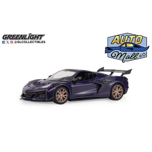 greenlight-68080f-2025-chevrolet-corvette-1-64-a
