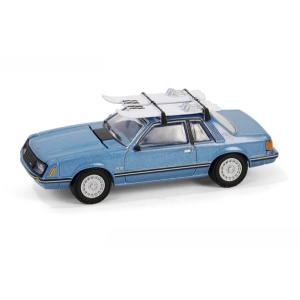 greenlight-gl30510-1981-ford-mustang-ghia-modelauto-1-64-a