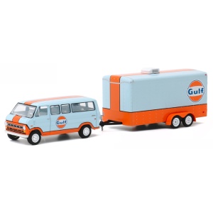 greenlight-gl32200b-1972-ford-club-wagon-gulf-car-hauler-1-64-a