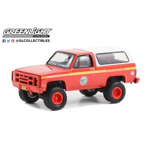 greenlight-gl67050d-1984-chevrolet-m1009-1-64-a