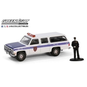 greenlight-gl97160d-1985-gmc-suburban-1-64-a